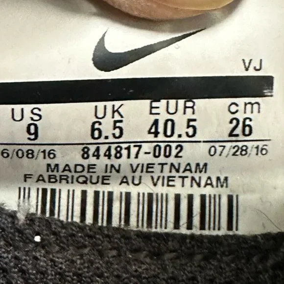 Nike Size 9 - Picture 6 of 6